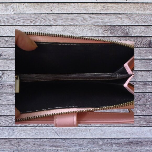 Coco Rossi Women's Pink Water Color Zip Around Snap Closure Artsy Wallet NEW - Picture 3 of 4